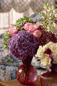 Превью обои розы, гортензии, цветы, букет, вазы, комната, интерьер