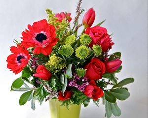 Превью обои розы, тюльпаны, хризантемы, цветы, букет, ваза
