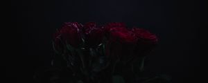 Превью обои розы, цветы, букет, темный