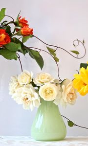 Превью обои розы, цветы, букеты, три, разные, вазы, фужер