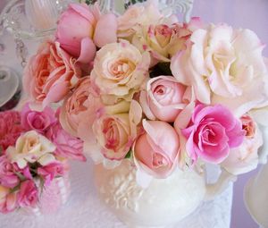 Превью обои розы, цветы, ваза, букет, стол, сервировка
