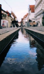 Превью обои ручей, вода, улица, размытие