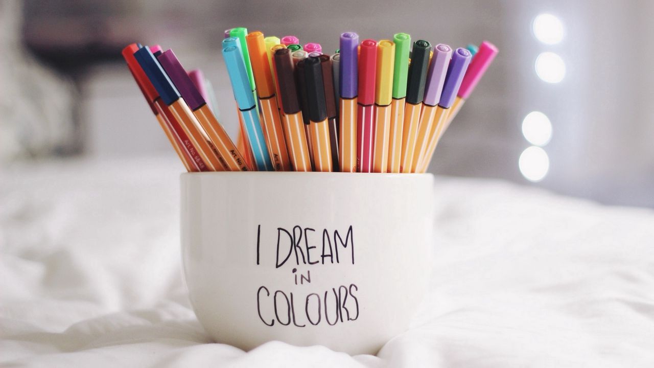 Обои ручки, чашка, мечты, разноцветный