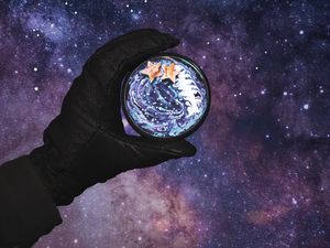 Превью обои рука, космос, звезды, чашка, арт