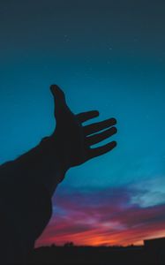 Превью обои рука, небо, силуэт