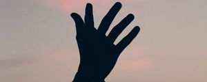 Превью обои рука, силуэт, небо, ночь, взмах
