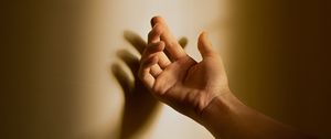 Превью обои рука, тень, касание, стена