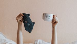 Превью обои руки, чашка, утро