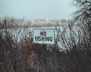 Превью обои рыбалка, предупреждение, надпись, слова