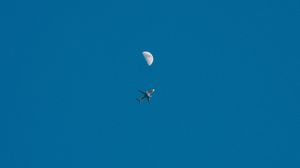 Превью обои самолет, луна, небо, полет