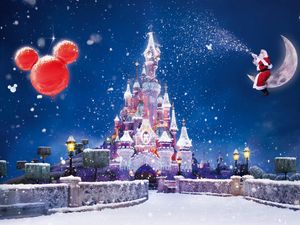 Превью обои санта клаус, волшебство, луна, снег, замок, воздушные шары, праздник, рождество