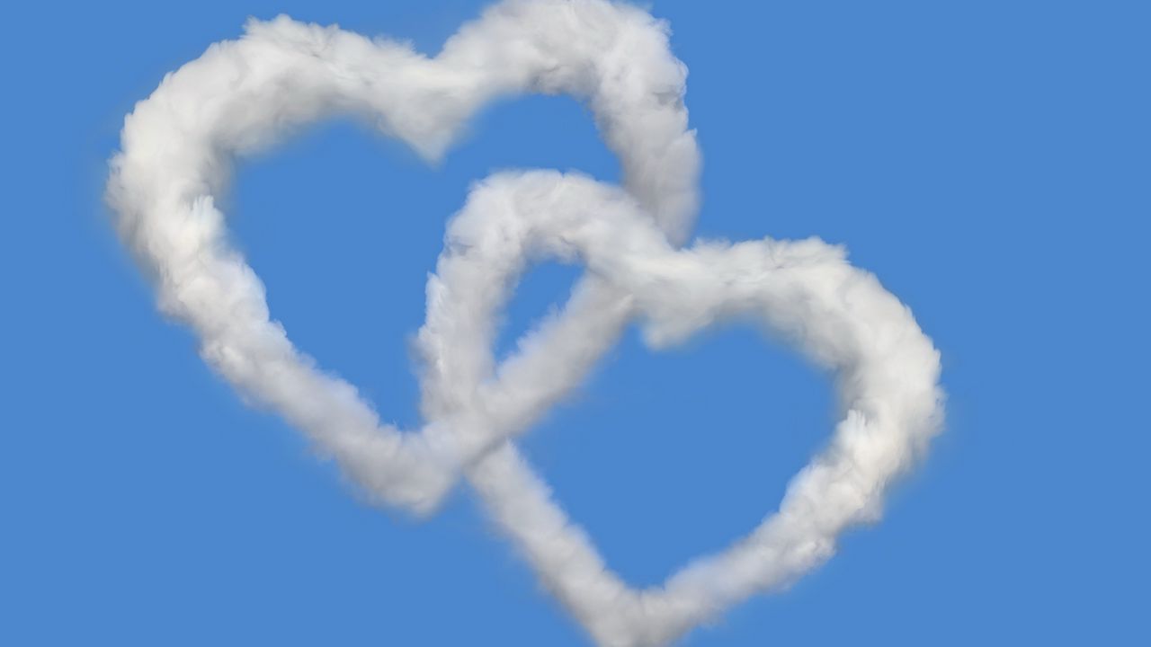 Обои сердца, любовь, облака, небо