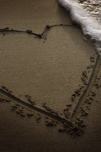 Превью обои сердце, берег, песок, вода, пена