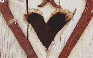 Превью обои сердце, деревянный, железо
