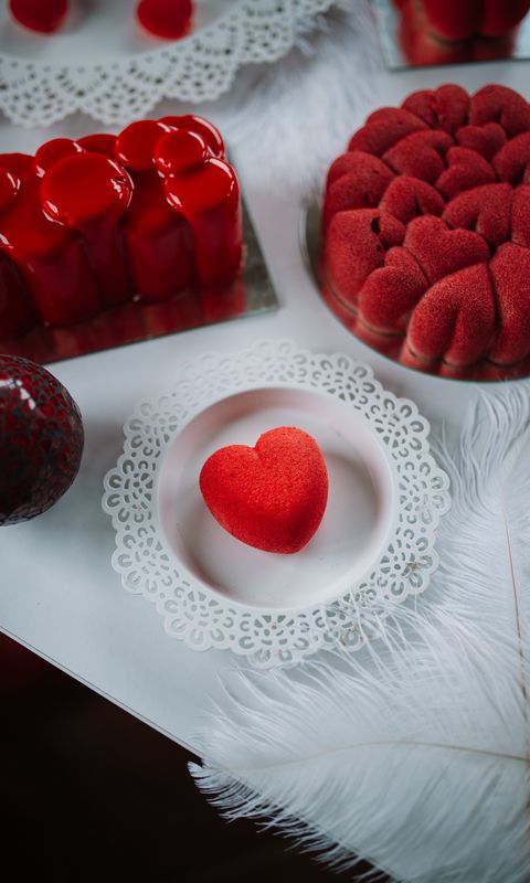 480x800 Обои сердце, пирожное, десерты, любовь, красный, белый