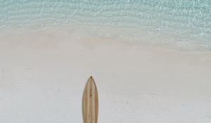 Превью обои серфборд, пляж, море, вода, минимализм