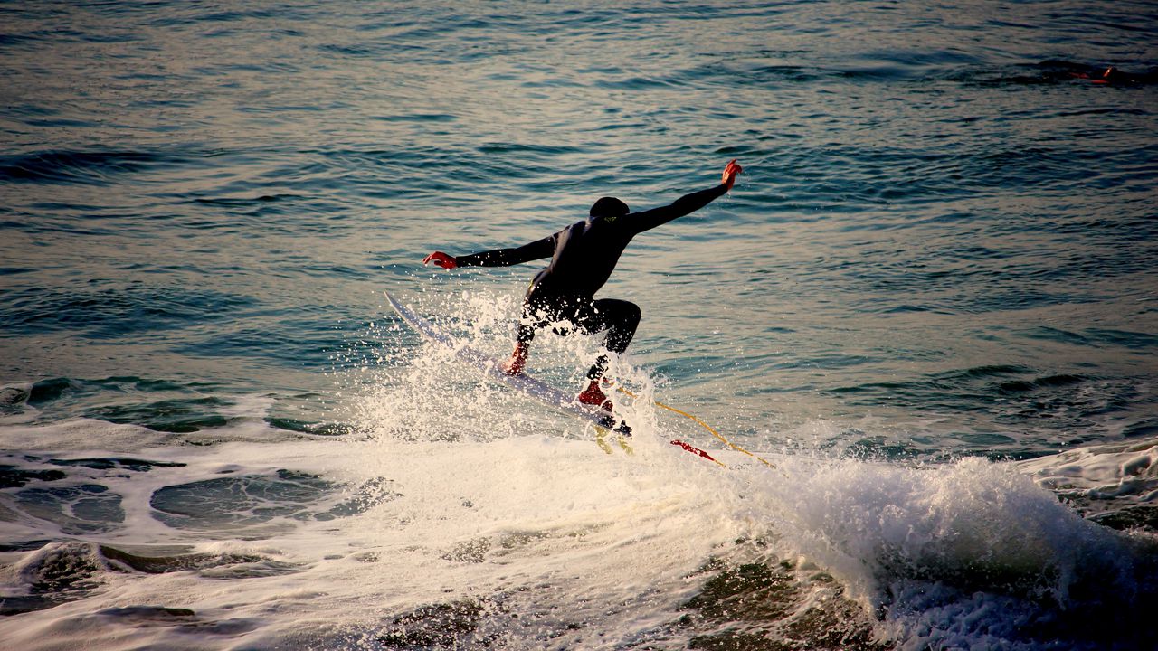 Обои серфер, серфинг, волны, море, пена