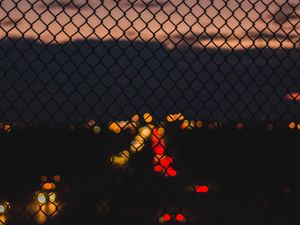 Превью обои сетка, блики, ночь