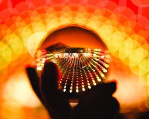 Превью обои шар, блики, боке, красный, оранжевый