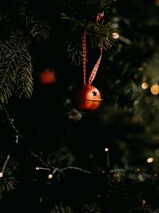 Превью обои шар, гирлянды, елка, украшения, новый год, рождество