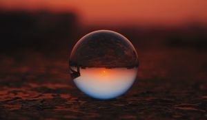 Превью обои шар, стеклянный, закат, прозрачный, отражение, макро