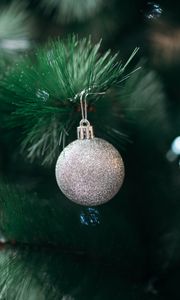 Превью обои шар, украшение, серебристый, елка, новый год, рождество
