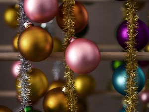 Превью обои шары, мишура, украшения, разноцветный, новый год, рождество, праздники