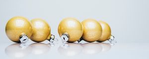 Превью обои шары, украшения, золотистый, новый год, рождество