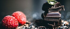 Превью обои шоколад, кусочки, макро, десерт