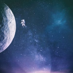 Превью обои силуэт, астронавт, космос, звездное небо, вид