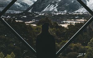 Превью обои силуэт, окно, горы, вид, пейзаж