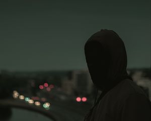 Превью обои силуэт, темный, капюшон, сумерки, мрачный