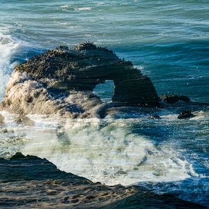 Превью обои скала, арка, море, волны, пейзаж