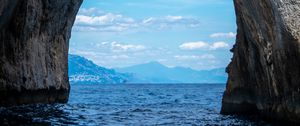 Превью обои скала, арка, море, вид, горы, пейзаж