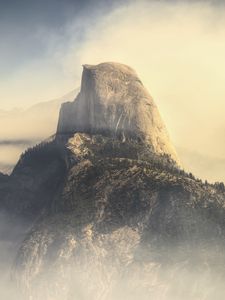 Превью обои скала, горы, вершина, туман, природа