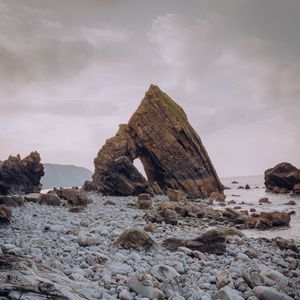 Превью обои скала, камни, берег, природа, пейзаж