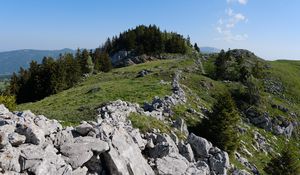 Превью обои скала, лес, луг, природа, горы, небо