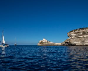 Превью обои скала, маяк, море, природа