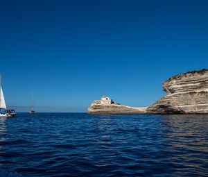 Превью обои скала, маяк, море, природа