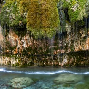 Превью обои скала, мох, пейзаж, море