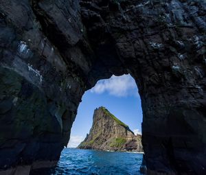 Превью обои скала, море, арка, природа, пейзаж