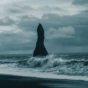 Превью обои скала, море, волны, вода, берег, природа