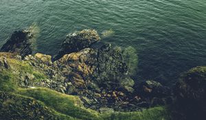 Превью обои скала, обрыв, море, камни, природа