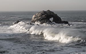 Превью обои скала, океан, волны, пена