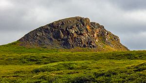 Превью обои скала, рельеф, каменный, трава, склон