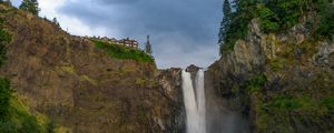 Превью обои скала, водопад, брызги, камни