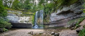 Превью обои скала, водопад, вода, брызги, природа, пейзаж