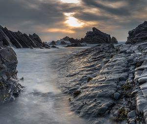 Превью обои скалы, берег, вода, закат, пейзаж