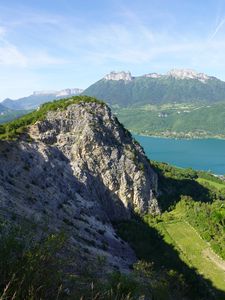 Превью обои скалы, горы, вершины, море, ветки