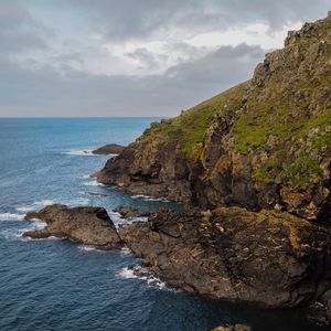 Превью обои скалы, камни, море, пена, пейзаж